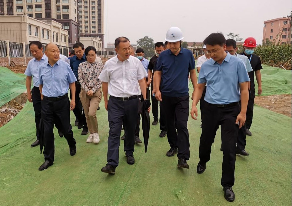 晋城市副市长、代市长在山西建投晋城市主城区水系治理及黑臭水体综合治理项目调研