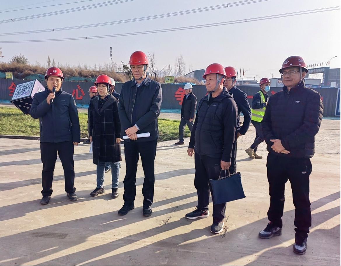 临汾市人大常委会主任陈小洪到山西建投四建集团霍州市人民医院（新医院）建设项目调研